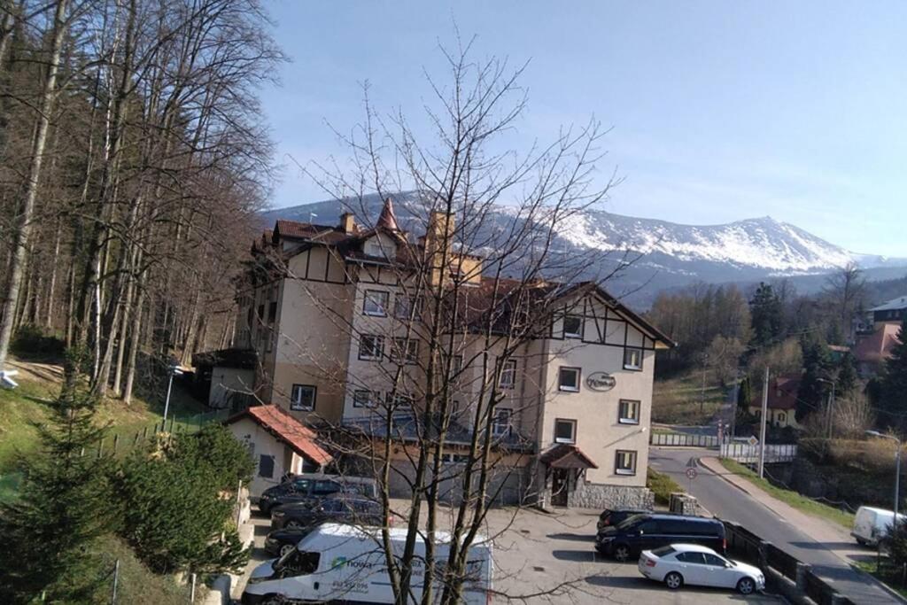 Nowoczesne Mieszkanie Blisko Natury I Sklepu Biedronka Karpacz Exterior foto